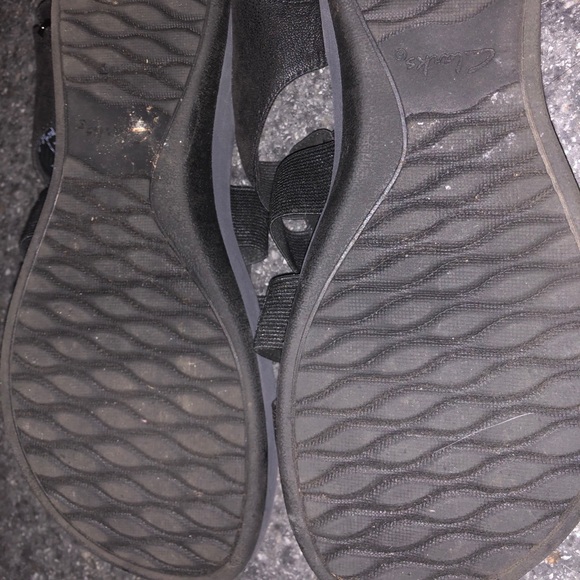 Clark’s cloudsteppers sandals. Great shape. 9.5W - Picture 3 of 5